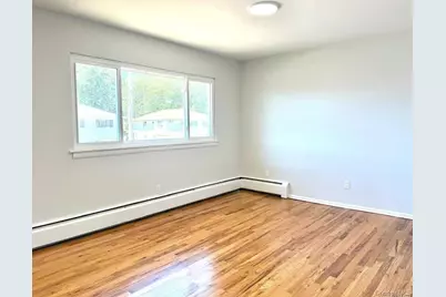 65 Florida Avenue, Island Park, NY 11558 - Photo 8