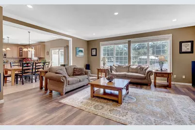 3 Sherwood Drive, Shoreham, NY 11786 - Photo 14