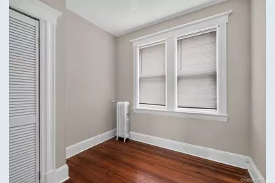 1125 Victory Boulevard, New York, NY 10301 - Photo 14