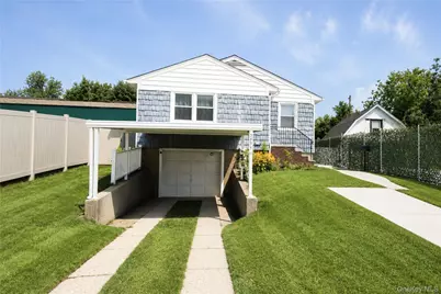 3895 Amboy Road, New York, NY 10308 - Photo 1