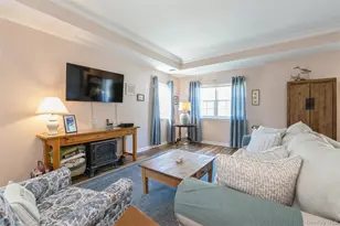 1401 Aerie Way, East Quogue, NY 11942 - Photo 10