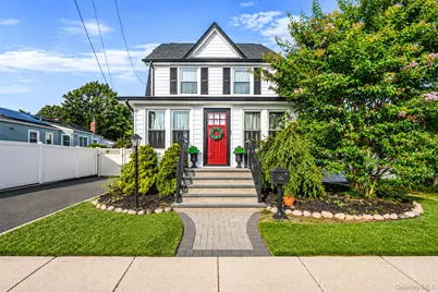 750 Howard Avenue, Copiague, NY 11726 - Photo 2