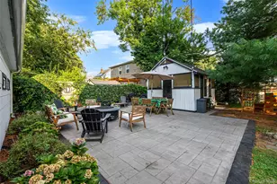 750 Howard Ave, Copiague, NY 11726 - Photo 24