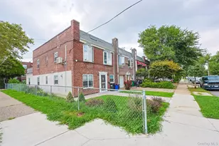 90-01 70th Dr, Forest Hills, NY 11375 - Photo 20