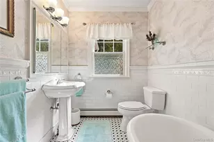 556 N Windsor Ave, Brightwaters, NY 11718 - Photo 32