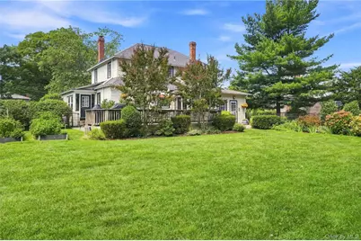 556 N Windsor Avenue, Brightwaters, NY 11718 - Photo 42