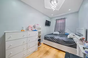 25-45 98th St, East Elmhurst, NY 11369 - Photo 28