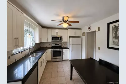 286 Eastchester Road, New Rochelle, NY 10801 - Photo 2