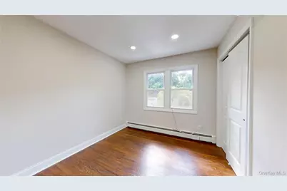 32 & 34 Oakwood Road, Huntington, NY 11743 - Photo 30
