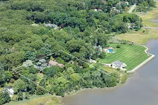 75 Old Field Rd, East Setauket, NY 11733 - Photo 2