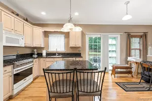 3 Arielle Ct, Hauppauge, NY 11749 - Photo 16