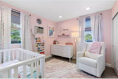 58 09 246th Crescent #upper unit, Douglaston, NY 11362 - Photo 10