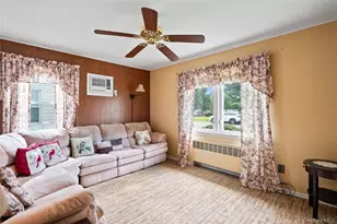 110 Barwick Blvd, Mineola, NY 11501 - Photo 10