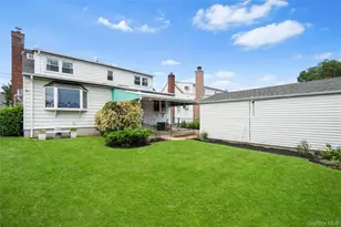 110 Barwick Blvd, Mineola, NY 11501 - Photo 22