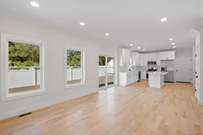 557 Canal Road, Mount Sinai, NY 11766 - Photo 14