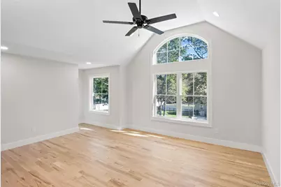 557 Canal Road, Mount Sinai, NY 11766 - Photo 22