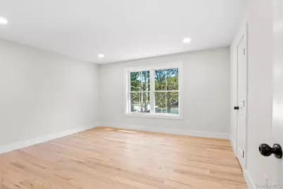 557 Canal Road, Mount Sinai, NY 11766 - Photo 32