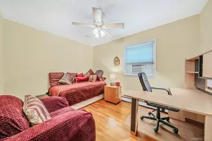 36 Briarwood Dr, Huntington, NY 11743 - Photo 20