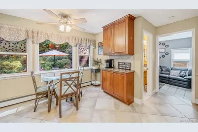 36 Briarwood Drive, Huntington, NY 11743 - Photo 10