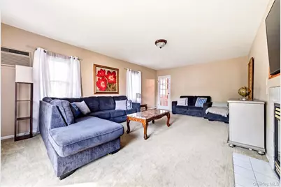 205 Stuart Road, Valley Stream, NY 11581 - Photo 16