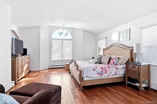 205 Stuart Rd, Valley Stream, NY 11581 - Photo 18