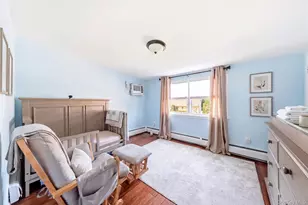 205 Stuart Rd, Valley Stream, NY 11581 - Photo 20