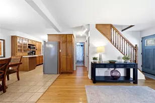 205 Stuart Rd, Valley Stream, NY 11581 - Photo 8