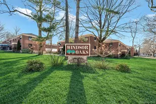 220-44 73rd Ave, Oakland Gardens, NY 11364 - Photo 18