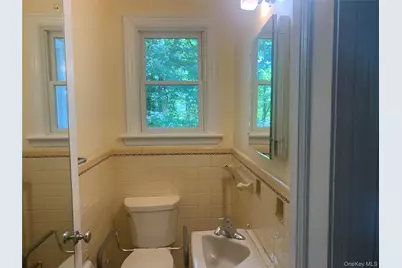 105 Laurel Lane, Port Jefferson, NY 11777 - Photo 12