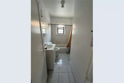 10711 129th Street #2, Richmond Hill, NY 11419 - Photo 4