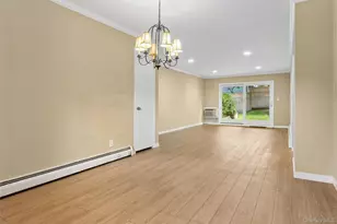 9 Harbour Ln, Oyster Bay, NY 11771 - Photo 2