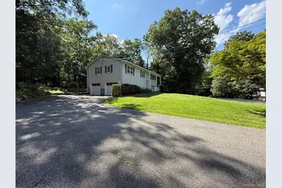 15 Kentwood Drive, Carmel, NY 10512 - Photo 2
