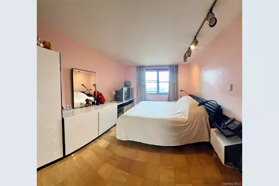 61-20 Grand Central Parkway #A 1002, Forest Hills, NY 11375 - Photo 18