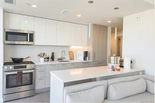 131-03 40th Rd, Flushing, NY 11354 - Photo 4