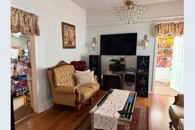 9725 109th Street, Richmond Hill, NY 11419 - Photo 4