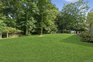 31 Cedar Branch St, Middle Island, NY 11953 - Photo 24