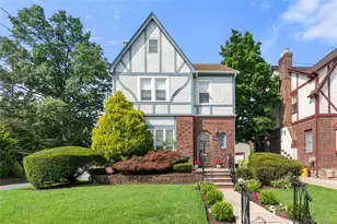 381 Woodmere Blvd, Woodmere, NY 11598 - Photo 2