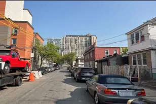 97-11 147th Pl, Jamaica, NY 11435 - Photo 4