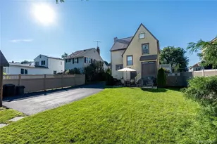 136 Grant Ave, White Plains, NY 10604 - Photo 8
