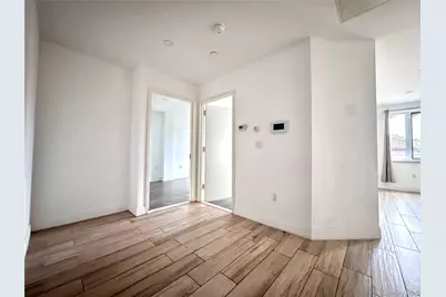 136-20 Booth Memorial Avenue #3A, Flushing, NY 11355 - Photo 6