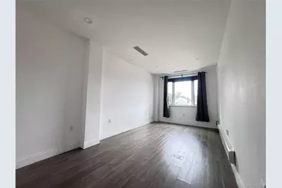 136-20 Booth Memorial Avenue #3A, Flushing, NY 11355 - Photo 8
