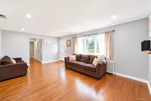 666 Rosevale Ave, Ronkonkoma, NY 11779 - Photo 8