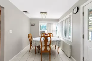 666 Rosevale Ave, Ronkonkoma, NY 11779 - Photo 16