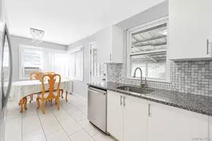 666 Rosevale Ave, Ronkonkoma, NY 11779 - Photo 14