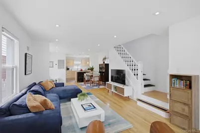 9437 133rd Avenue, Ozone Park, NY 11417 - Photo 4