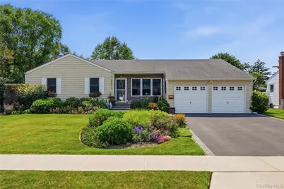 1 Wheeler Court, Deer Park, NY 11729 - Photo 1
