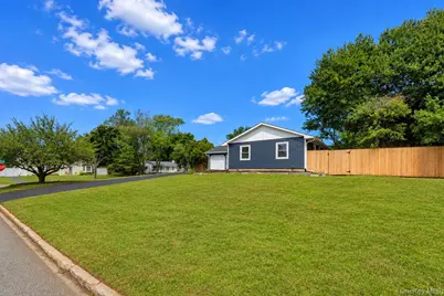 1 Martin Court, Coram, NY 11727 - Photo 28