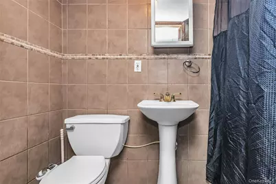 20 Jamaica Avenue, Plainview, NY 11803 - Photo 18