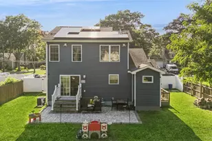 17 Robinwood St, Mastic, NY 11950 - Photo 30