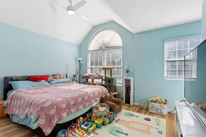 17 Robinwood Street, Mastic, NY 11950 - Photo 14